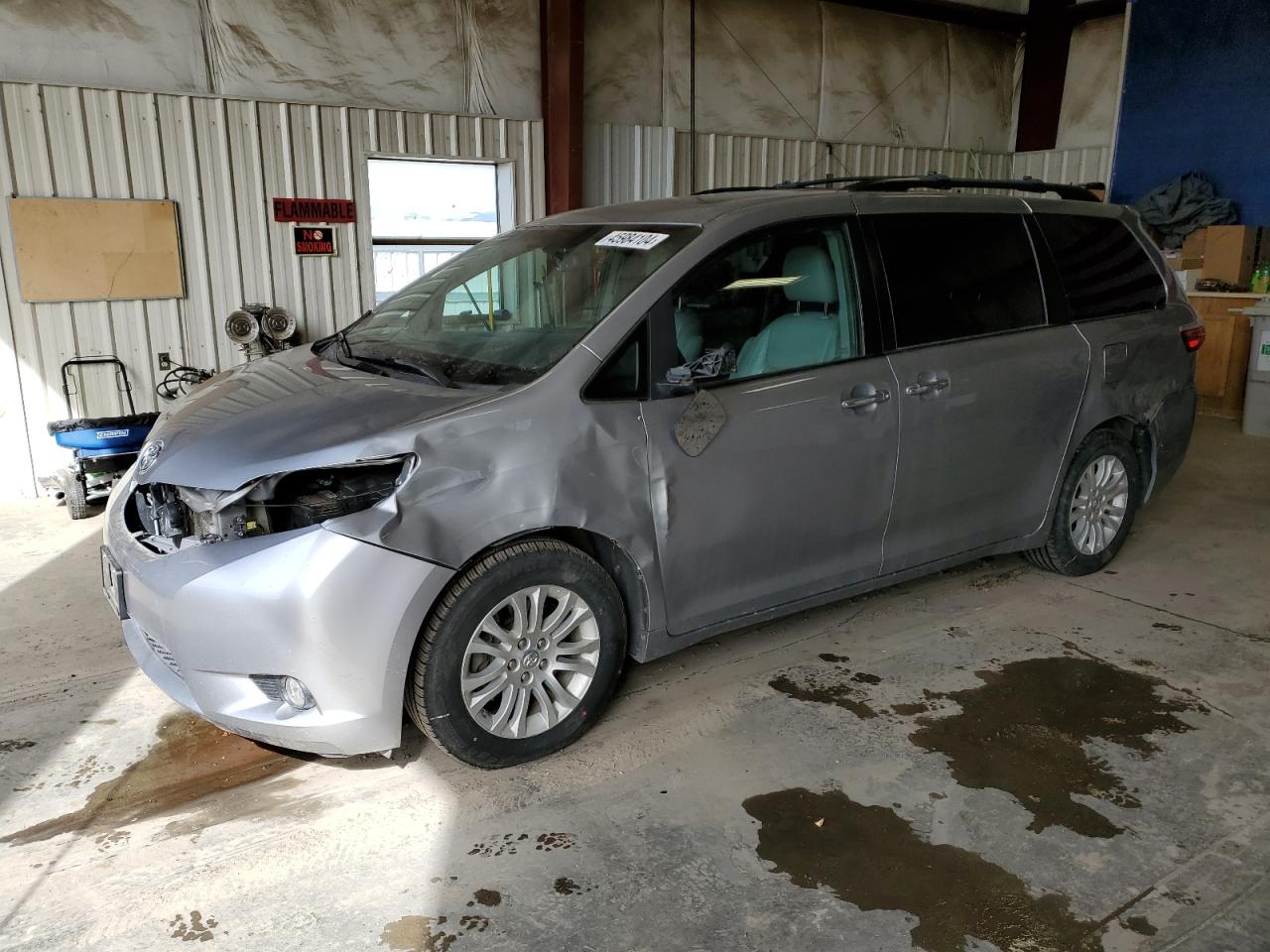 toyota sienna 2017 5tdyz3dc8hs888228