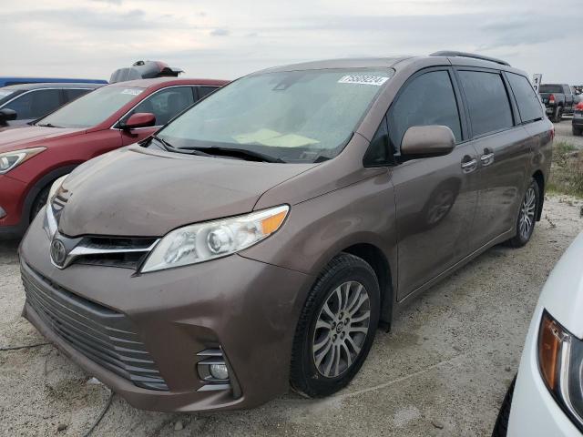 toyota sienna xle 2018 5tdyz3dc8js957070