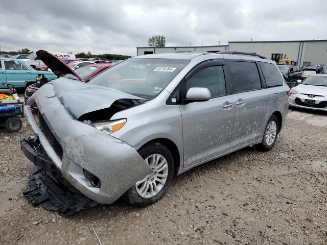 toyota sienna xle 2017 5tdyz3dc9hs804014