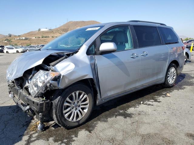 toyota sienna xle 2017 5tdyz3dc9hs891803