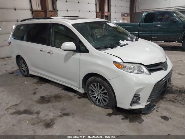 toyota sienna 2019 5tdyz3dc9ks011402