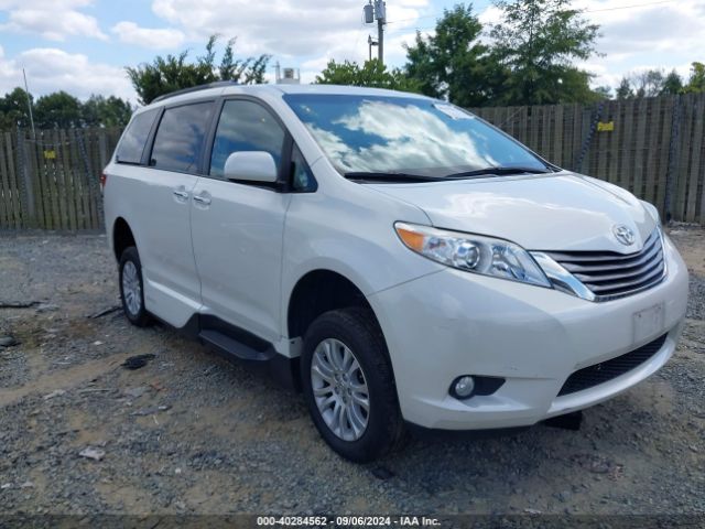 toyota sienna 2017 5tdyz3dcxhs815006