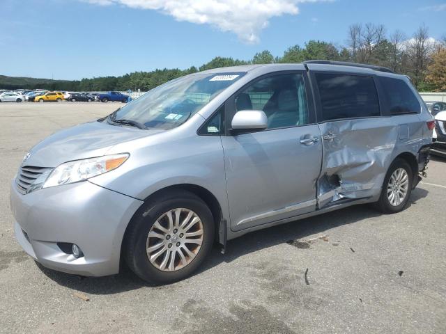 toyota sienna xle 2017 5tdyz3dcxhs815152