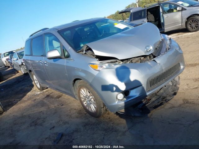 toyota sienna 2017 5tdyz3dcxhs895729