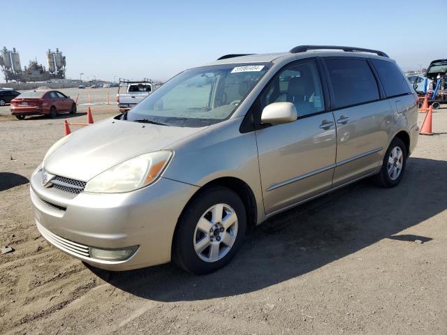 toyota sienna xle 2004 5tdza22c04s111738