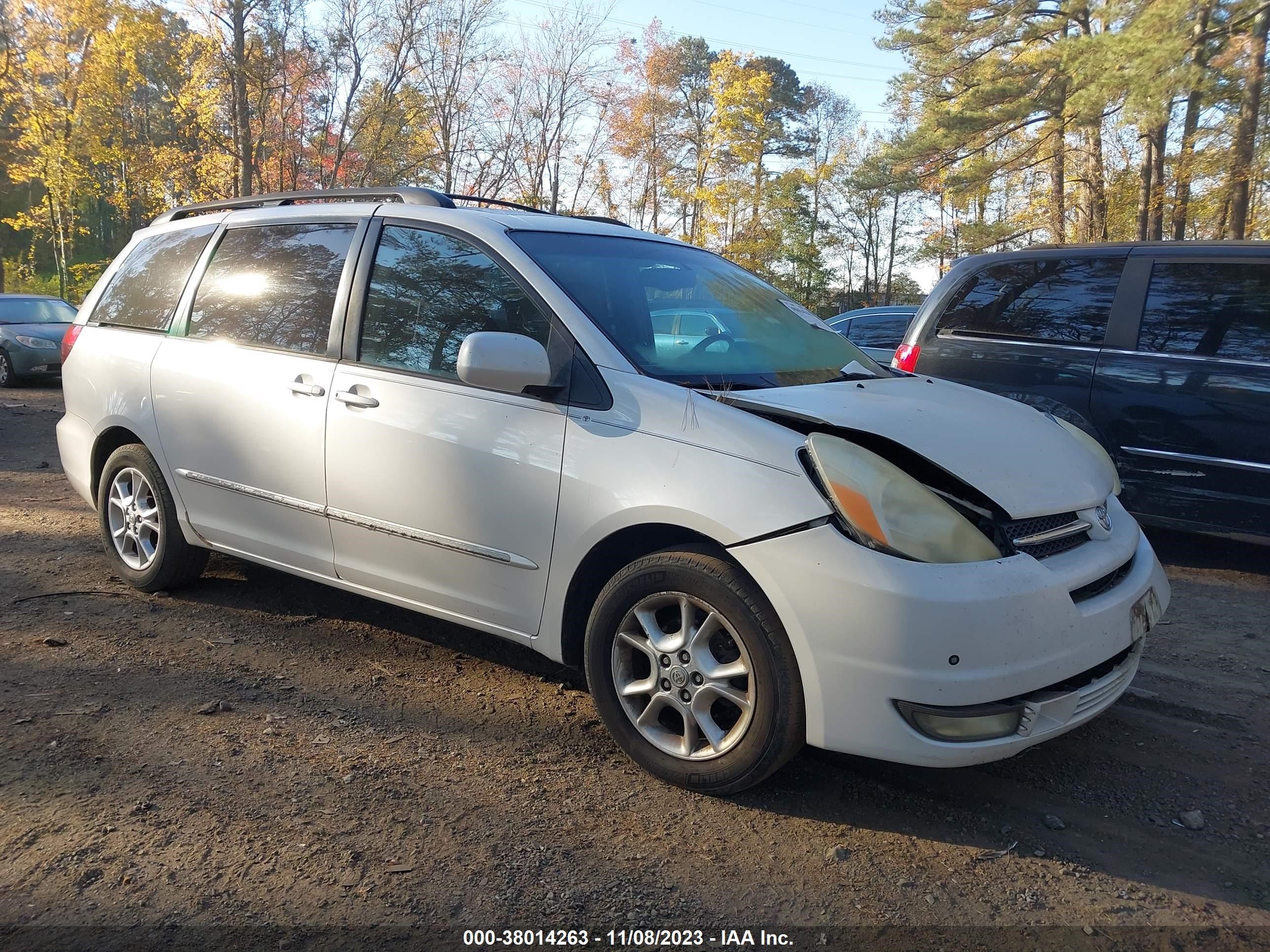 toyota sienna 2005 5tdza22c25s320481