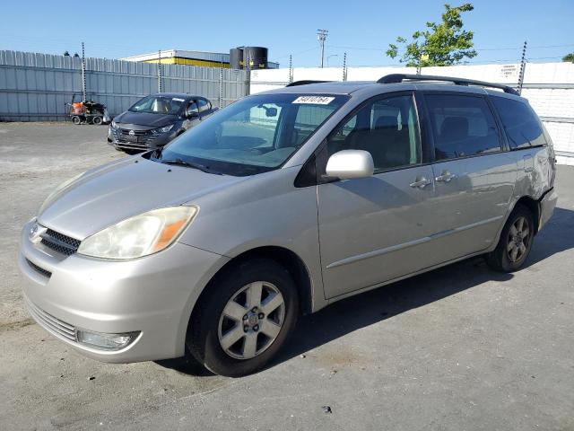 toyota sienna xle 2004 5tdza22c34s138352