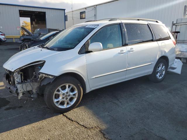 toyota sienna xle 2005 5tdza22c35s292285