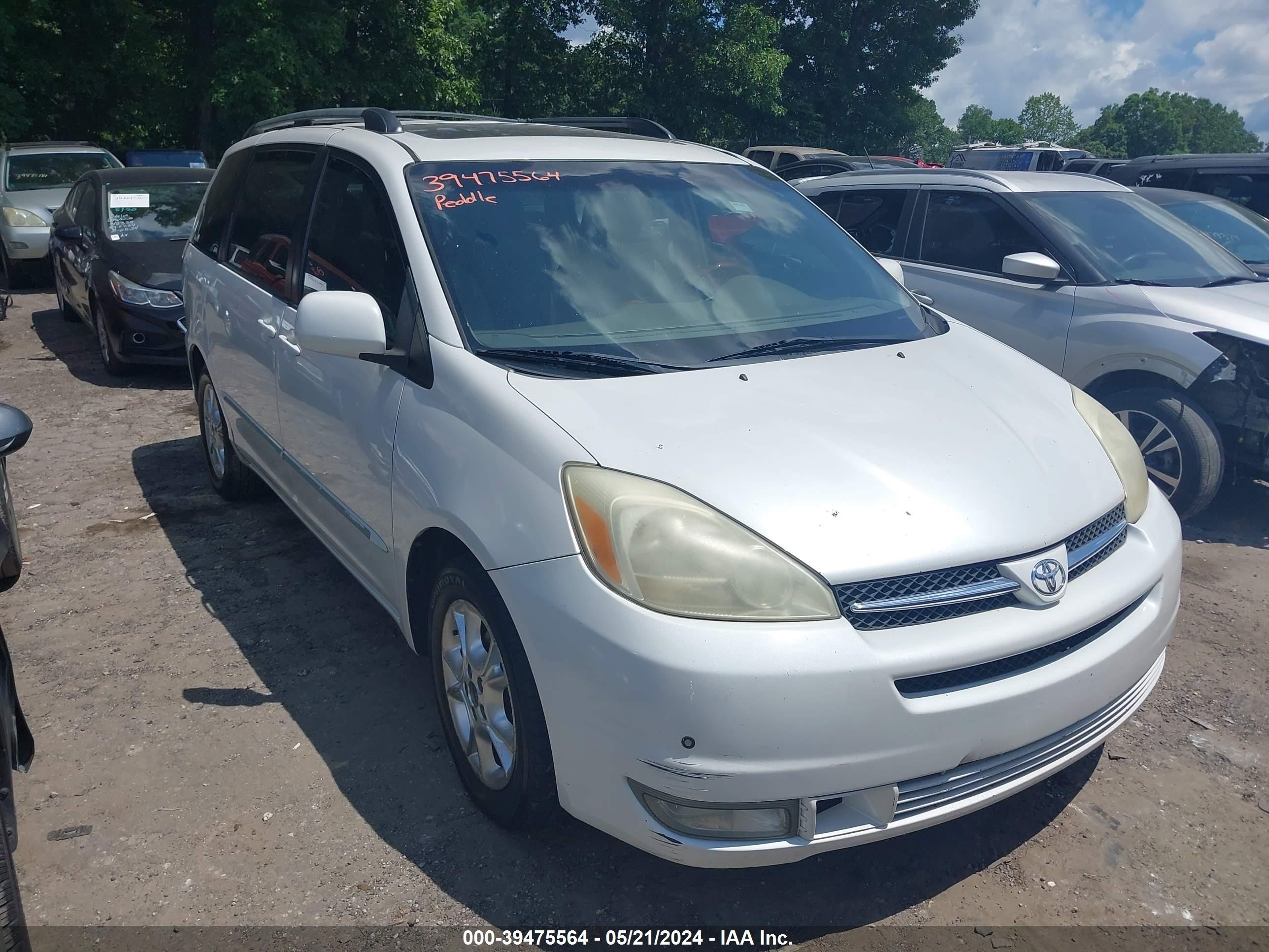 toyota sienna 2005 5tdza22c55s245839