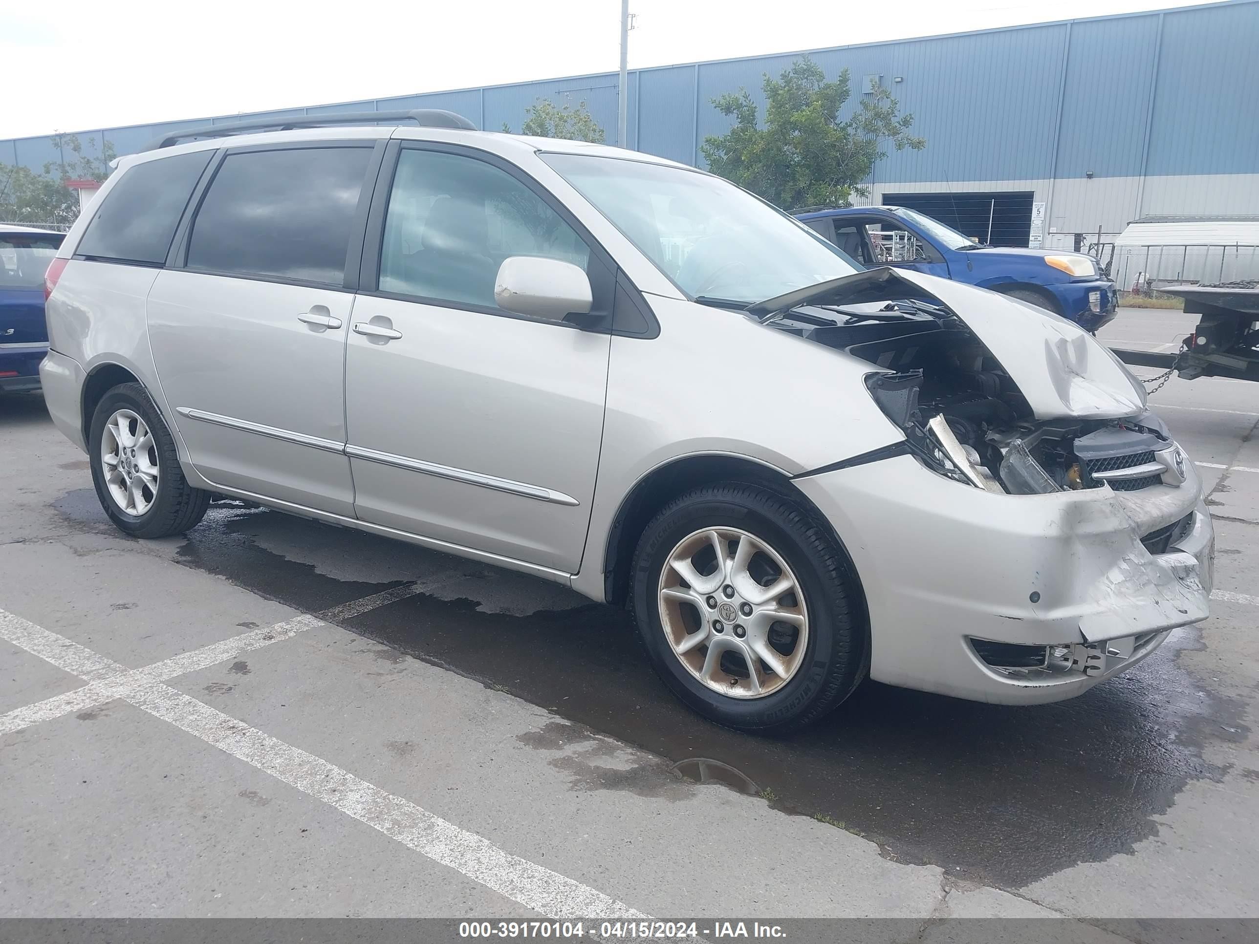 toyota sienna 2004 5tdza22c74s194133