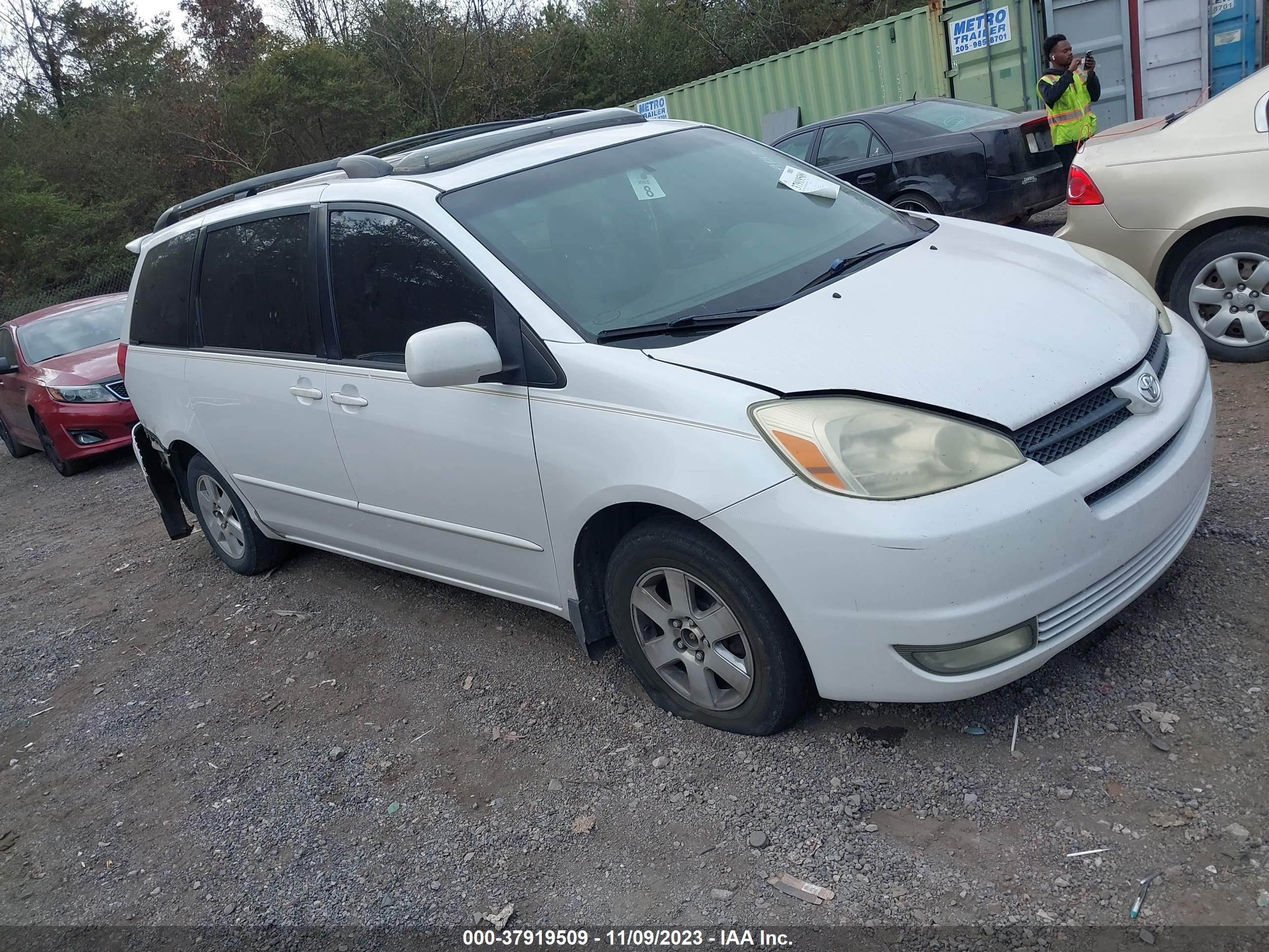 toyota sienna 2004 5tdza22c84s099239