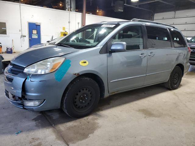 toyota sienna 2004 5tdza22c84s212817