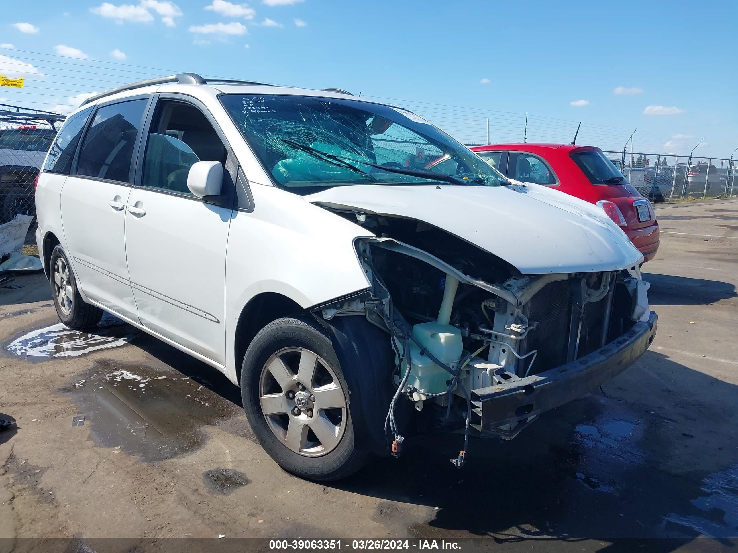 toyota sienna 2004 5tdza22cx4s212267