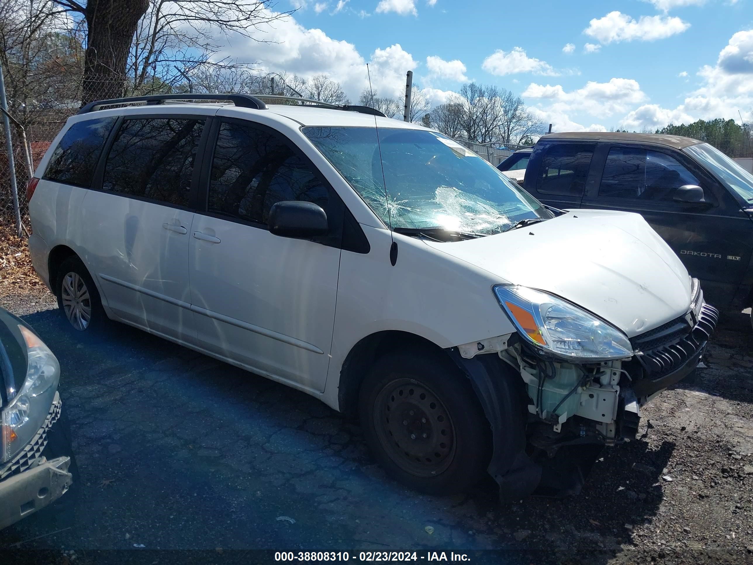 toyota sienna 2005 5tdza23c05s296745