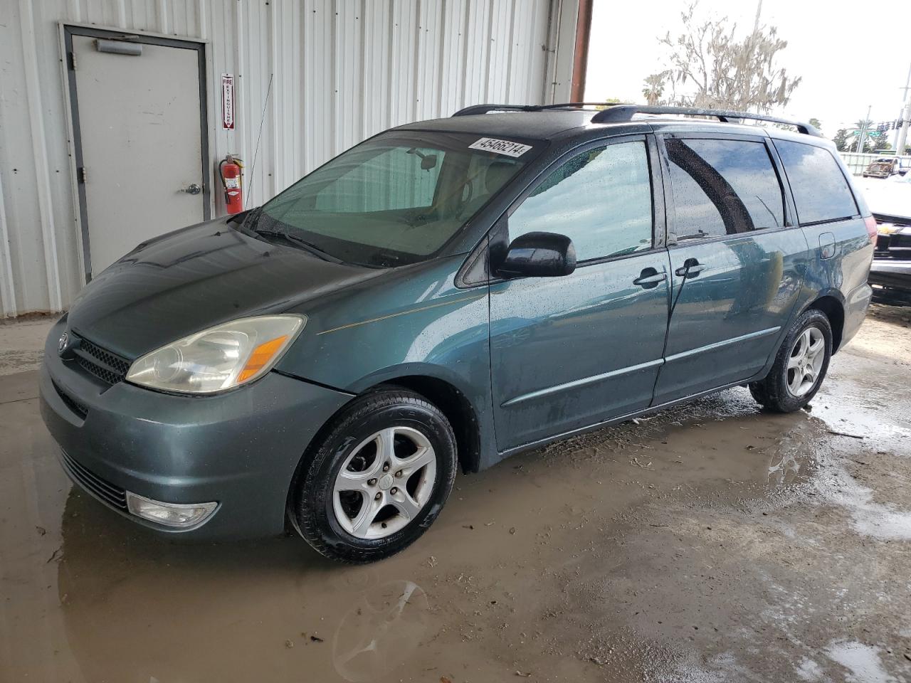 toyota sienna 2004 5tdza23c14s214066