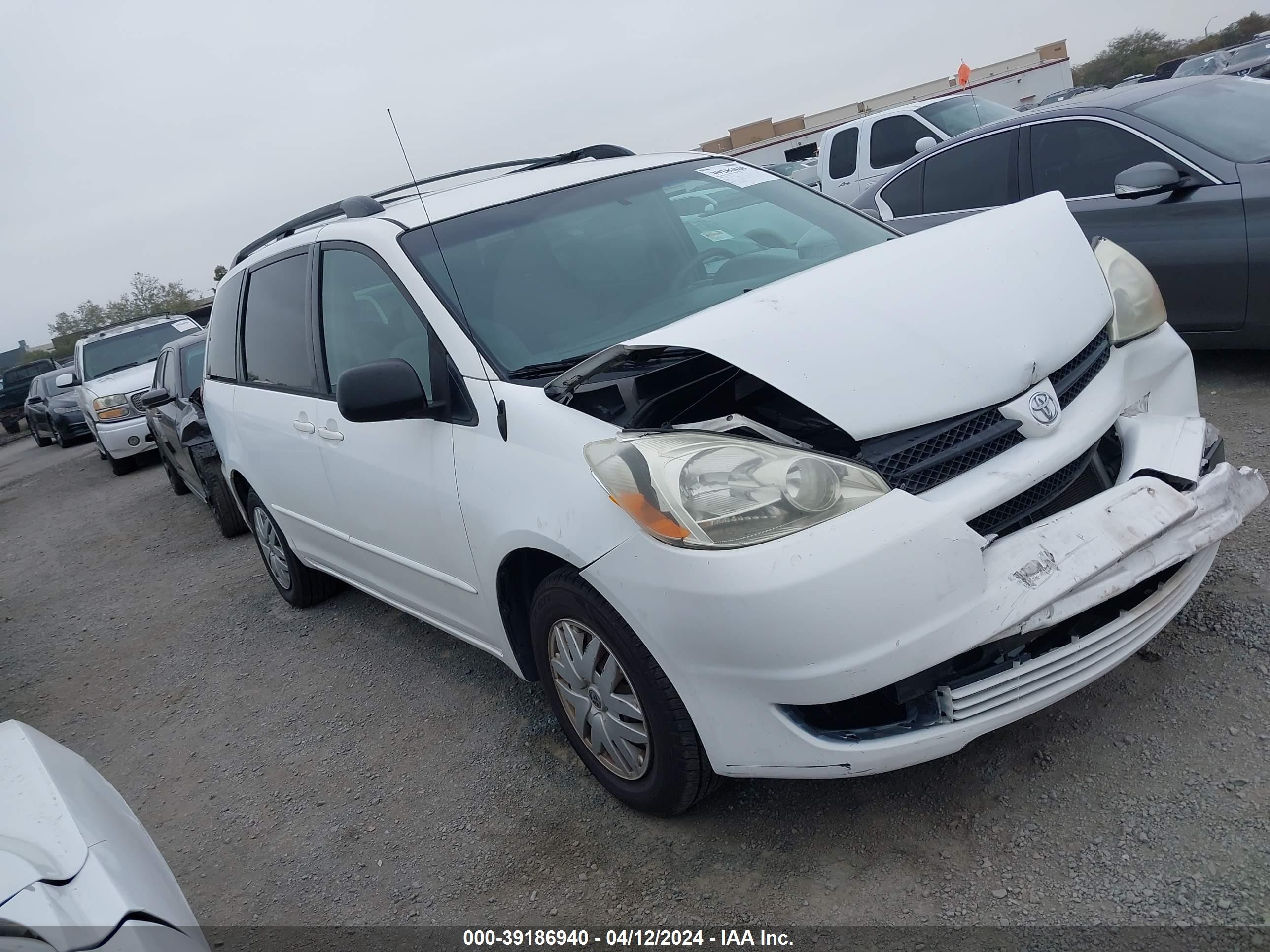 toyota sienna 2005 5tdza23c15s384719