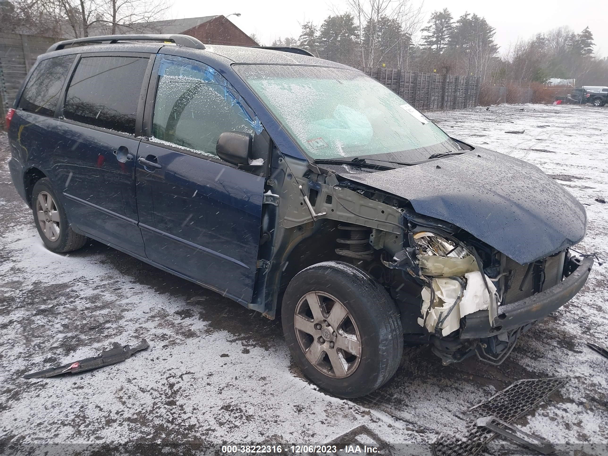 toyota sienna 2004 5tdza23c34s188442