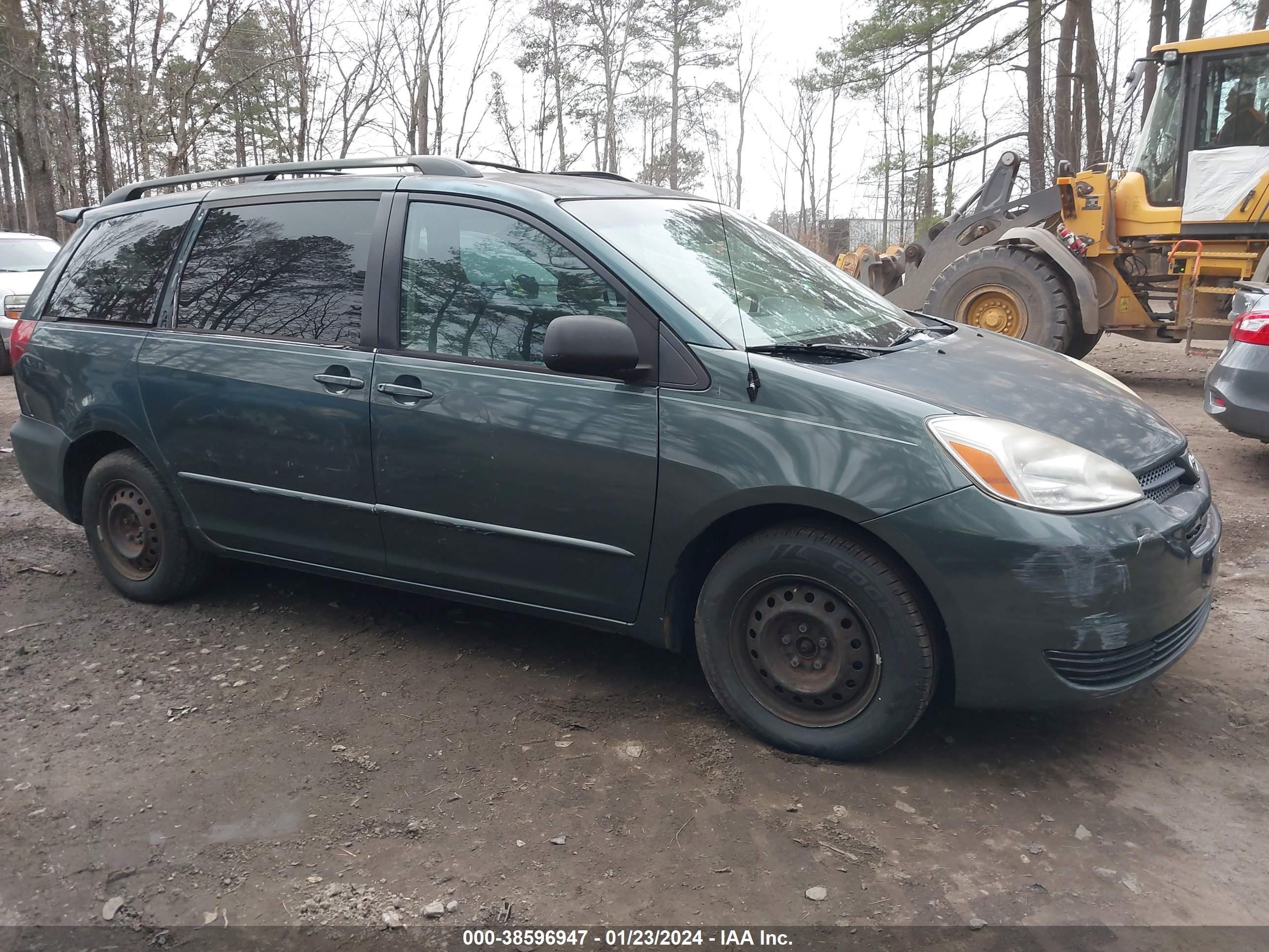 toyota sienna 2005 5tdza23c35s228441