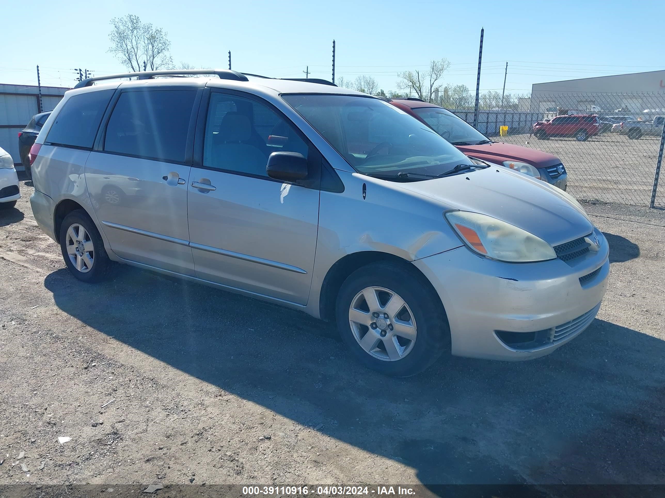 toyota sienna 2005 5tdza23c35s345131