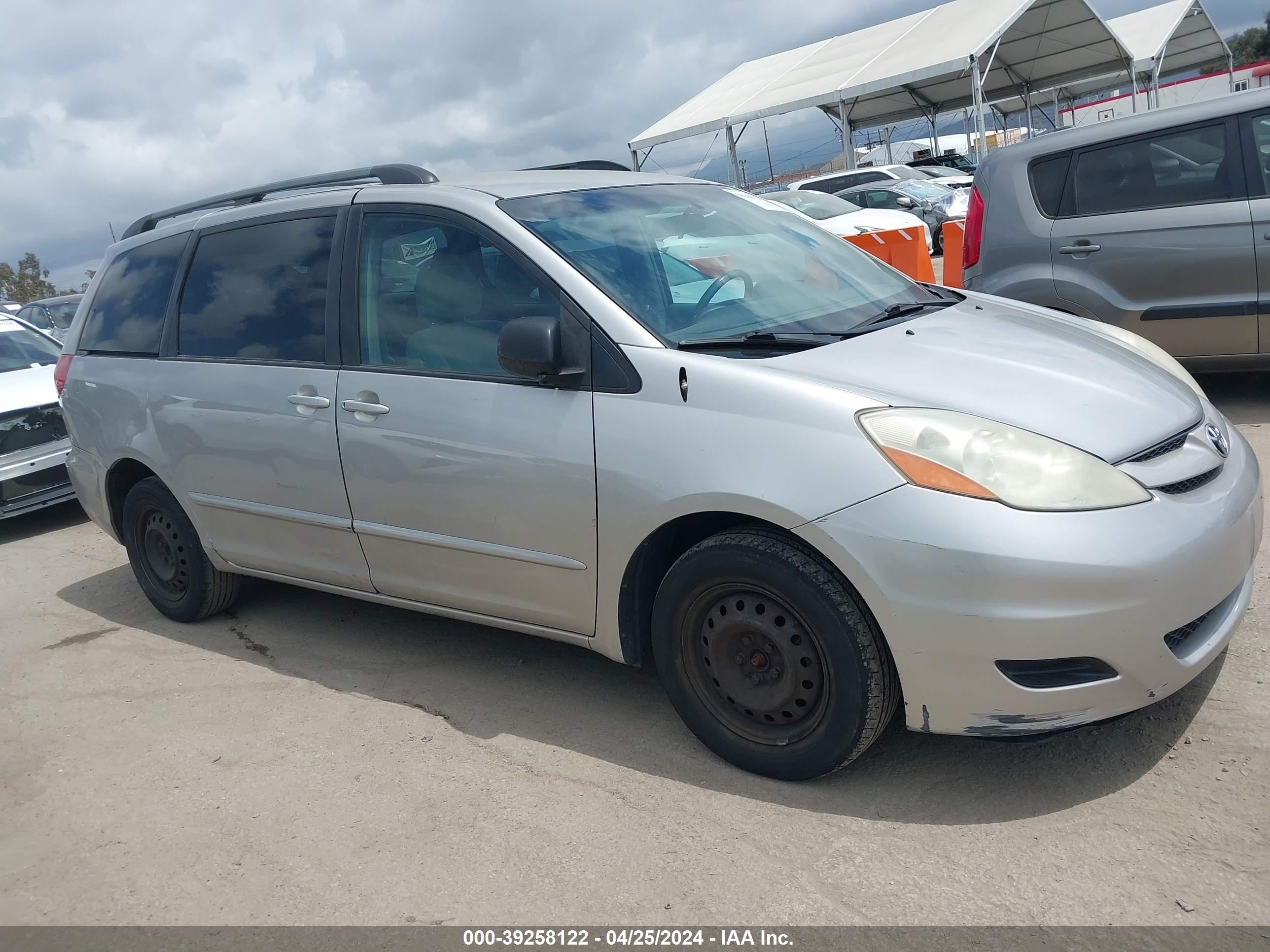 toyota sienna 2006 5tdza23c36s466839