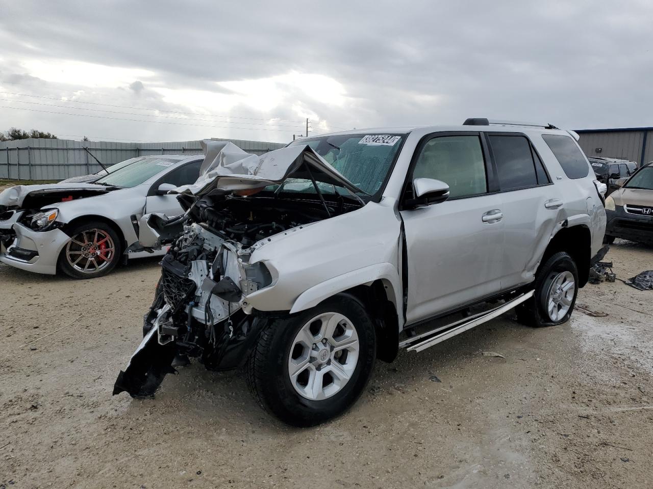 toyota sienna 2023 5tdza23c36s533326