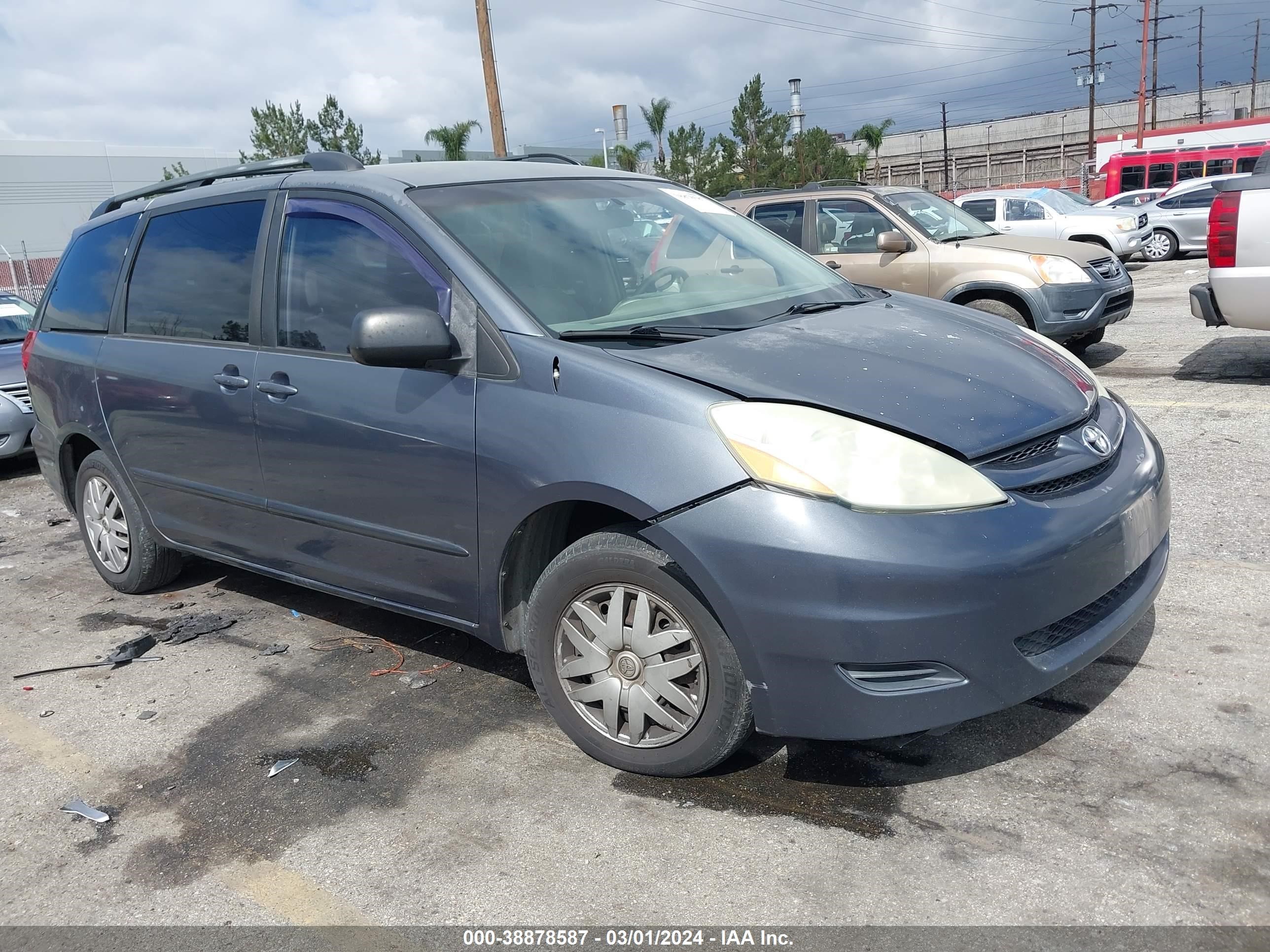 toyota sienna 2006 5tdza23c66s509618