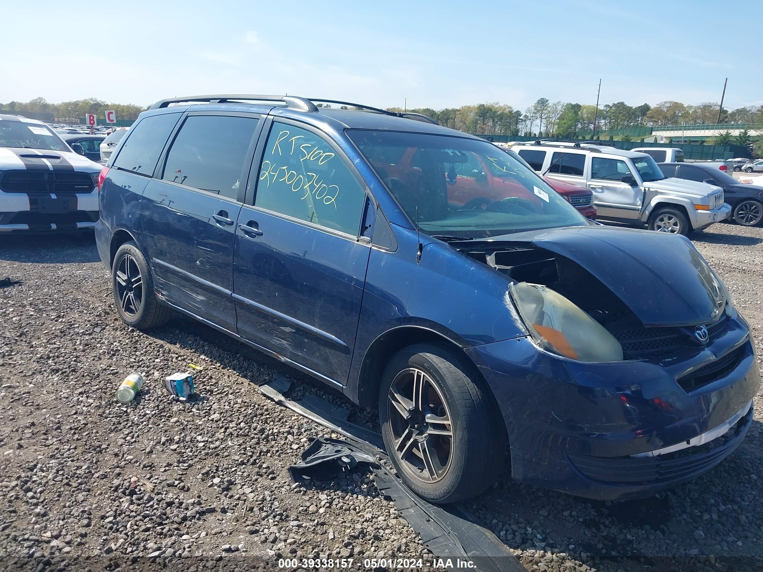 toyota sienna 2004 5tdza23c84s075103