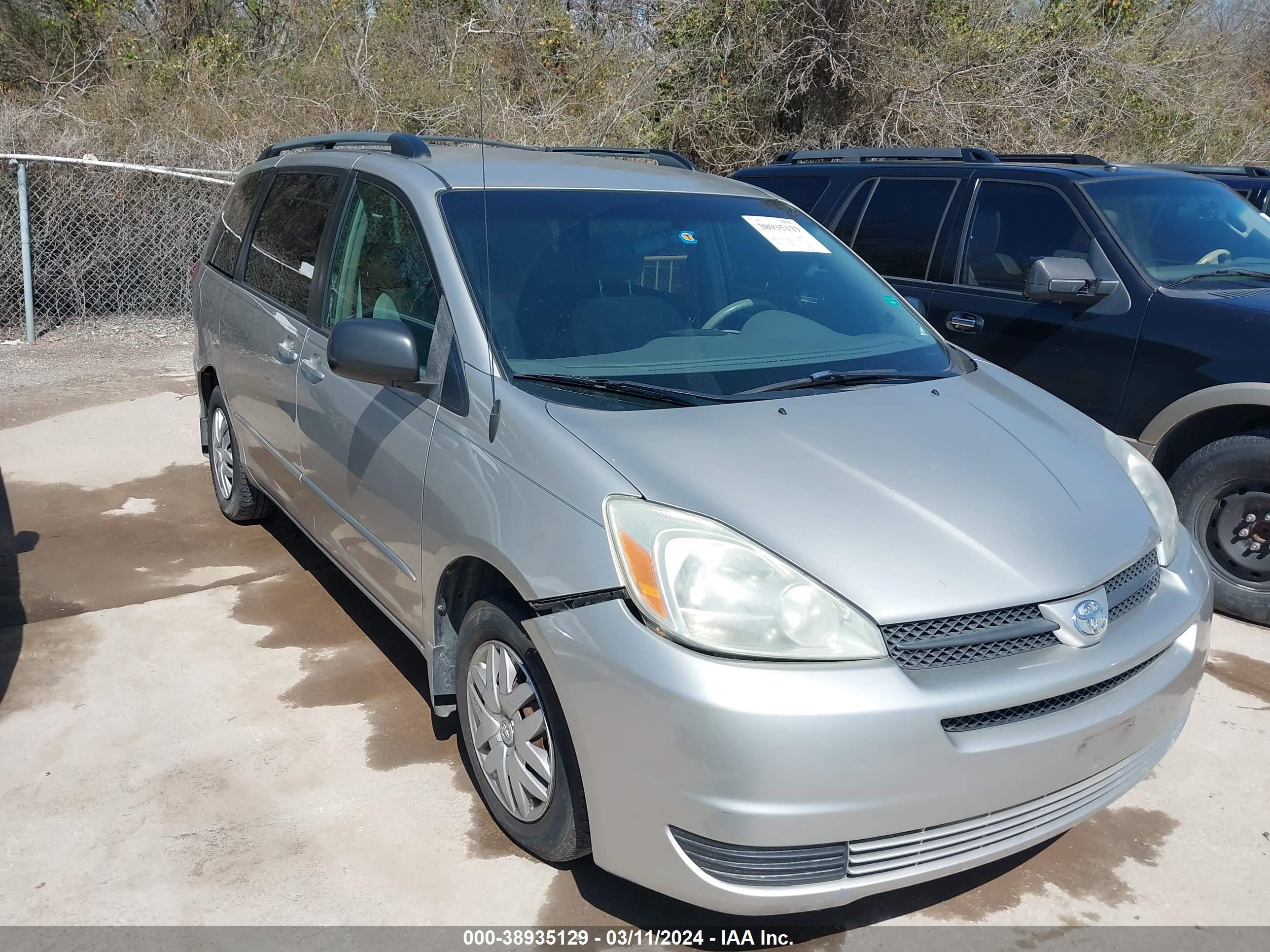 toyota sienna 2004 5tdza23c84s106060