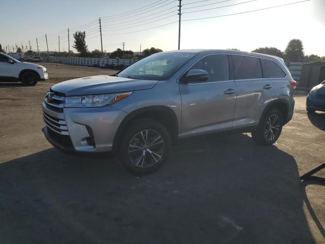 toyota highlander 2019 5tdzarfh9ks060090