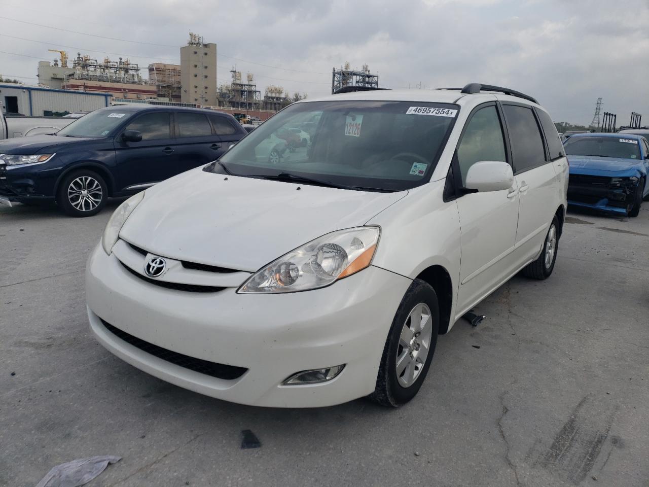 toyota sienna 2008 5tdzk22c58s153146