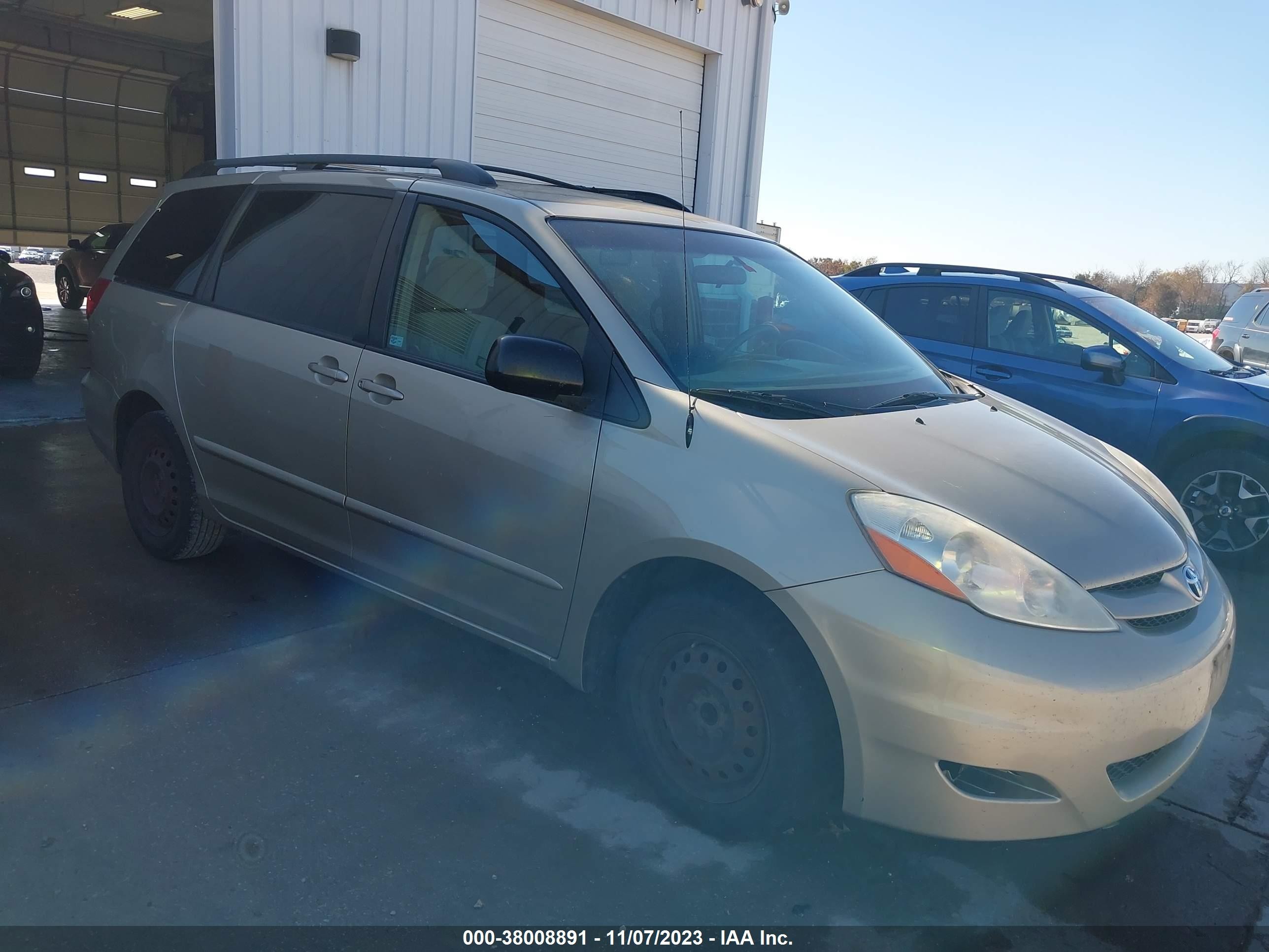 toyota sienna 2007 5tdzk23c47s006877