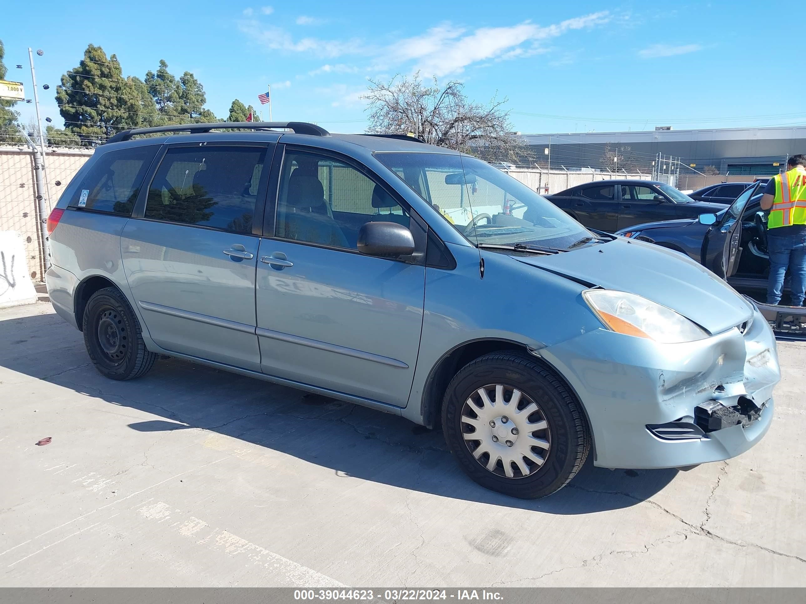 toyota sienna 2008 5tdzk23c68s186994