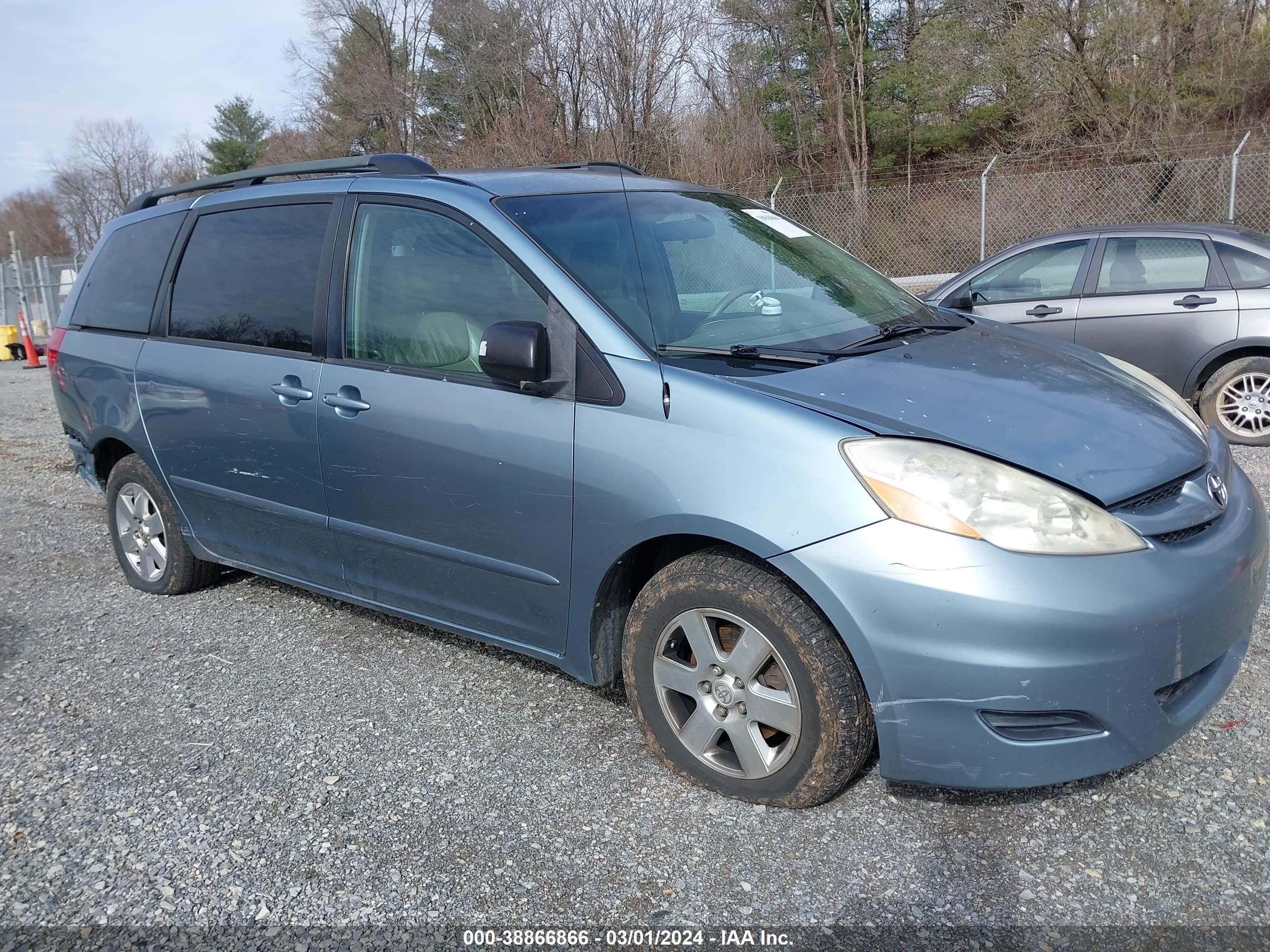 toyota sienna 2007 5tdzk23c77s005626