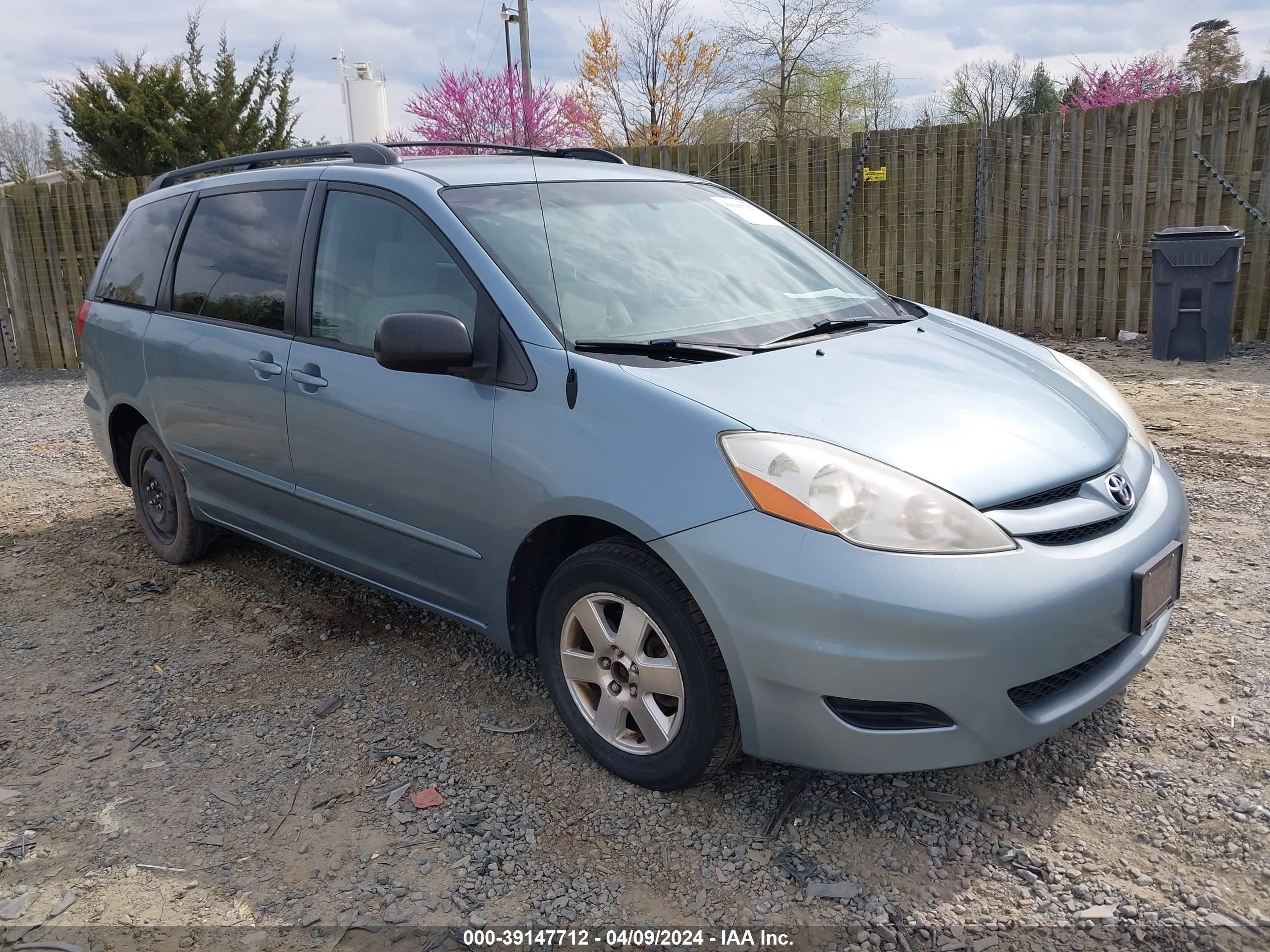 toyota sienna 2008 5tdzk23c78s126271