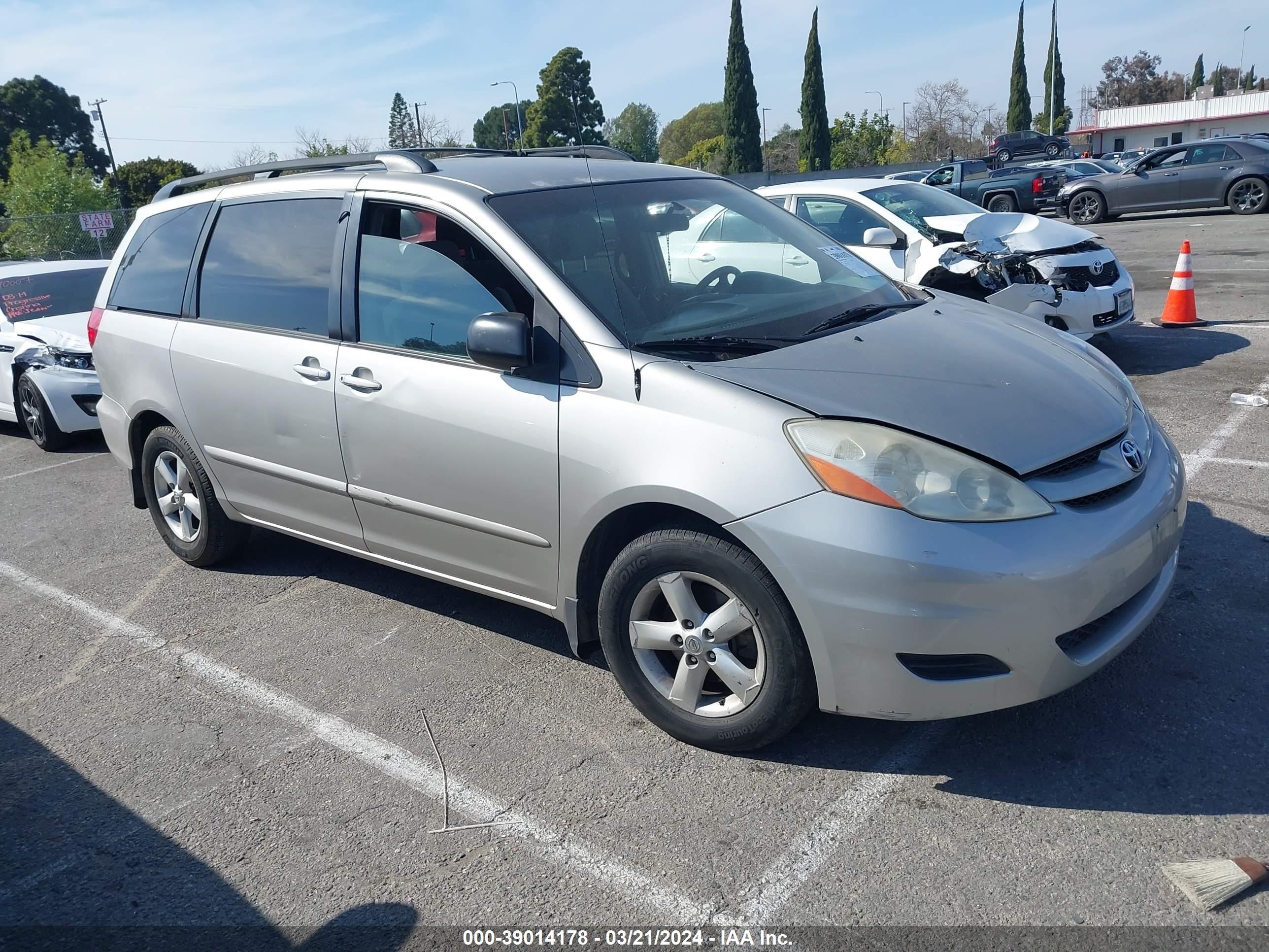 toyota sienna 2008 5tdzk23c78s203723