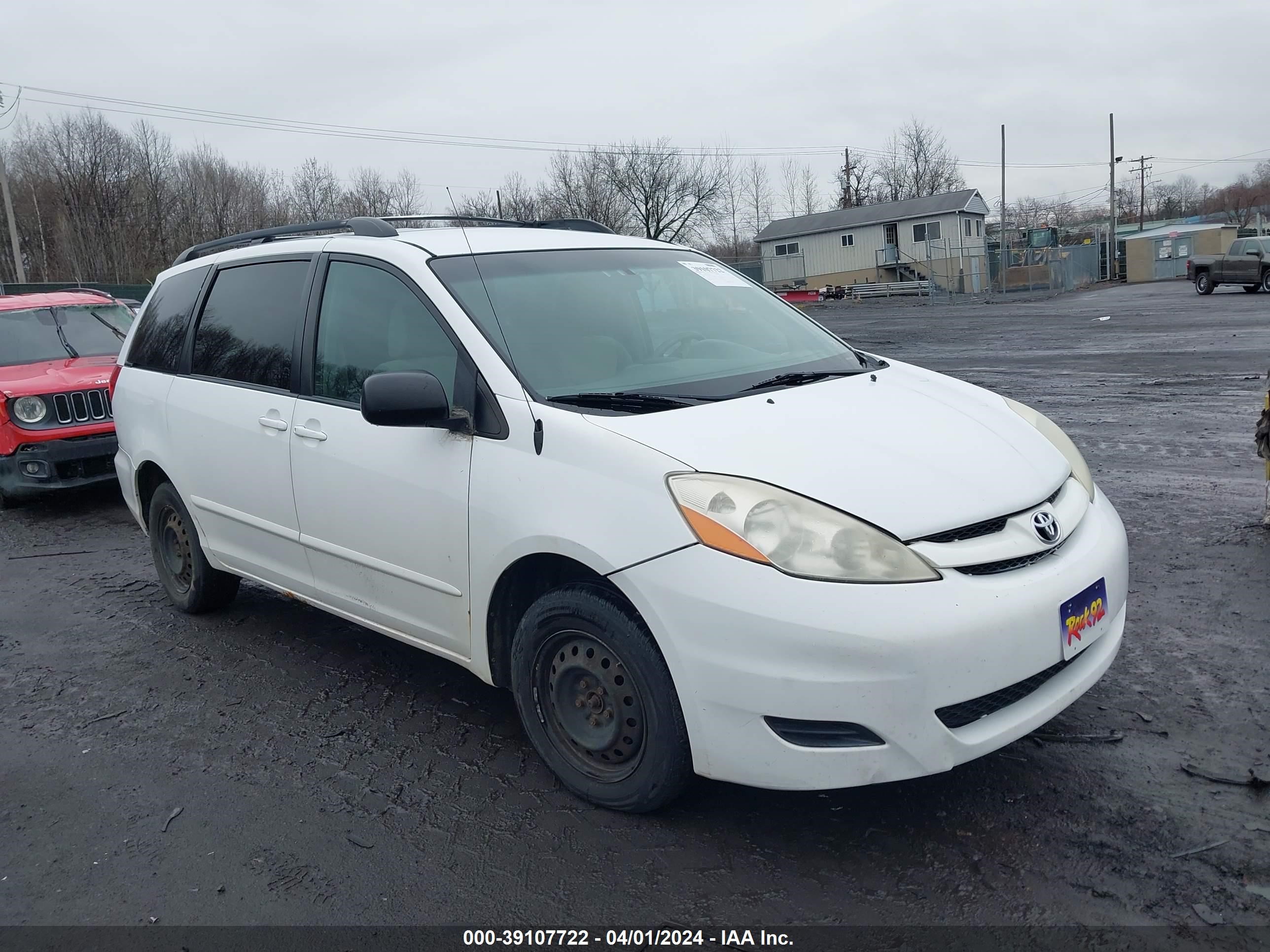 toyota sienna 2009 5tdzk23c89s243035