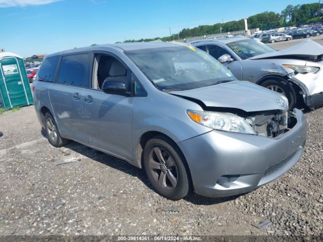 toyota sienna 2016 5tdzk3dc2gs699906