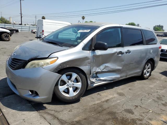 toyota sienna 2013 5tdzk3dc3ds301730