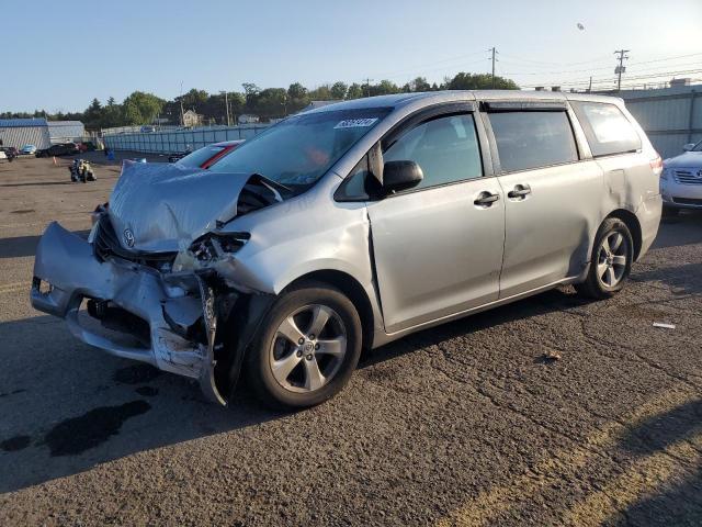 toyota sienna 2013 5tdzk3dc3ds324103