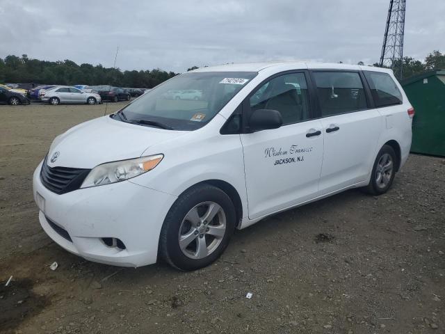 toyota sienna 2014 5tdzk3dc5es523803