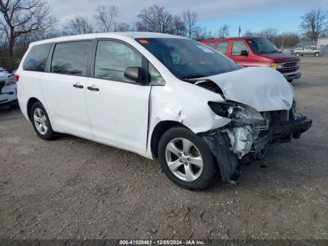 toyota sienna 2015 5tdzk3dc6fs568959