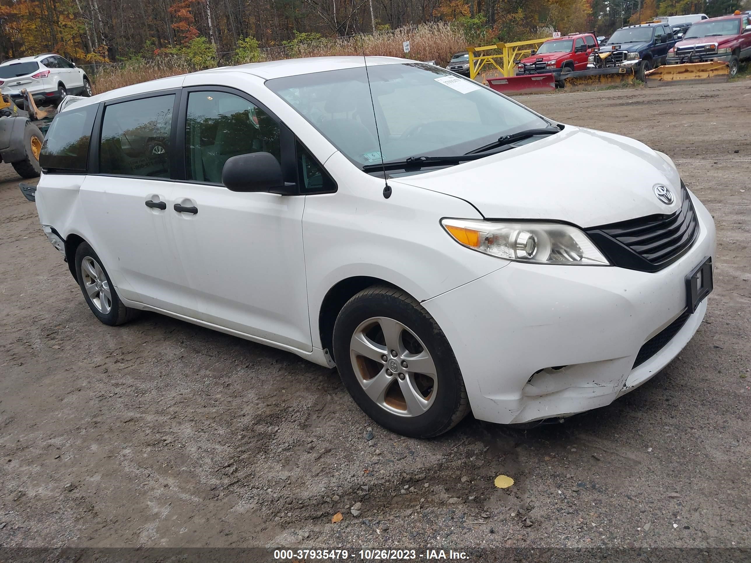 toyota sienna 2014 5tdzk3dcxes482827