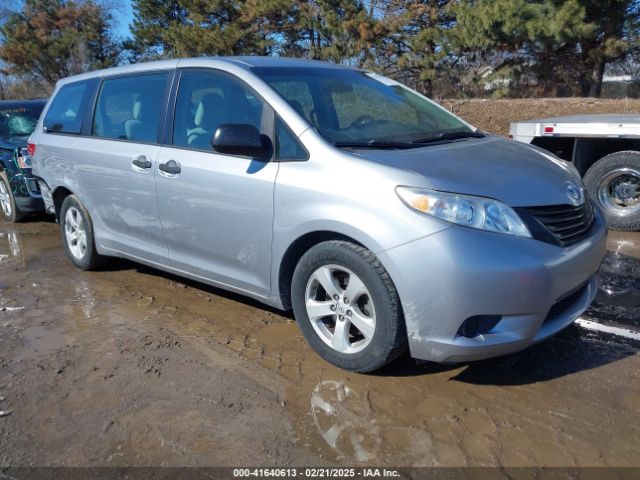 toyota sienna 2017 5tdzz3dc2hs823864