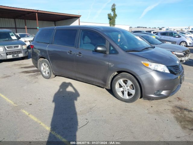 toyota sienna 2017 5tdzz3dc5hs873416