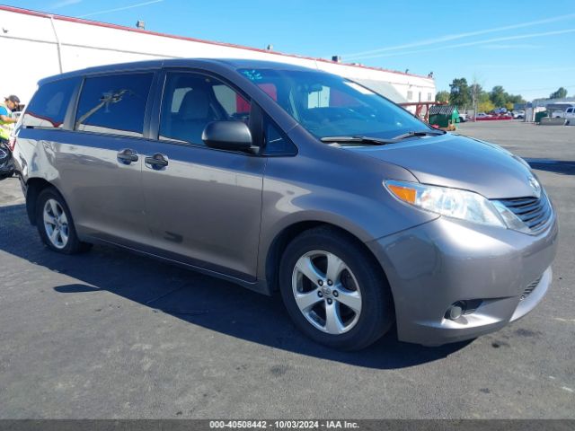 toyota sienna 2017 5tdzz3dcxhs830027