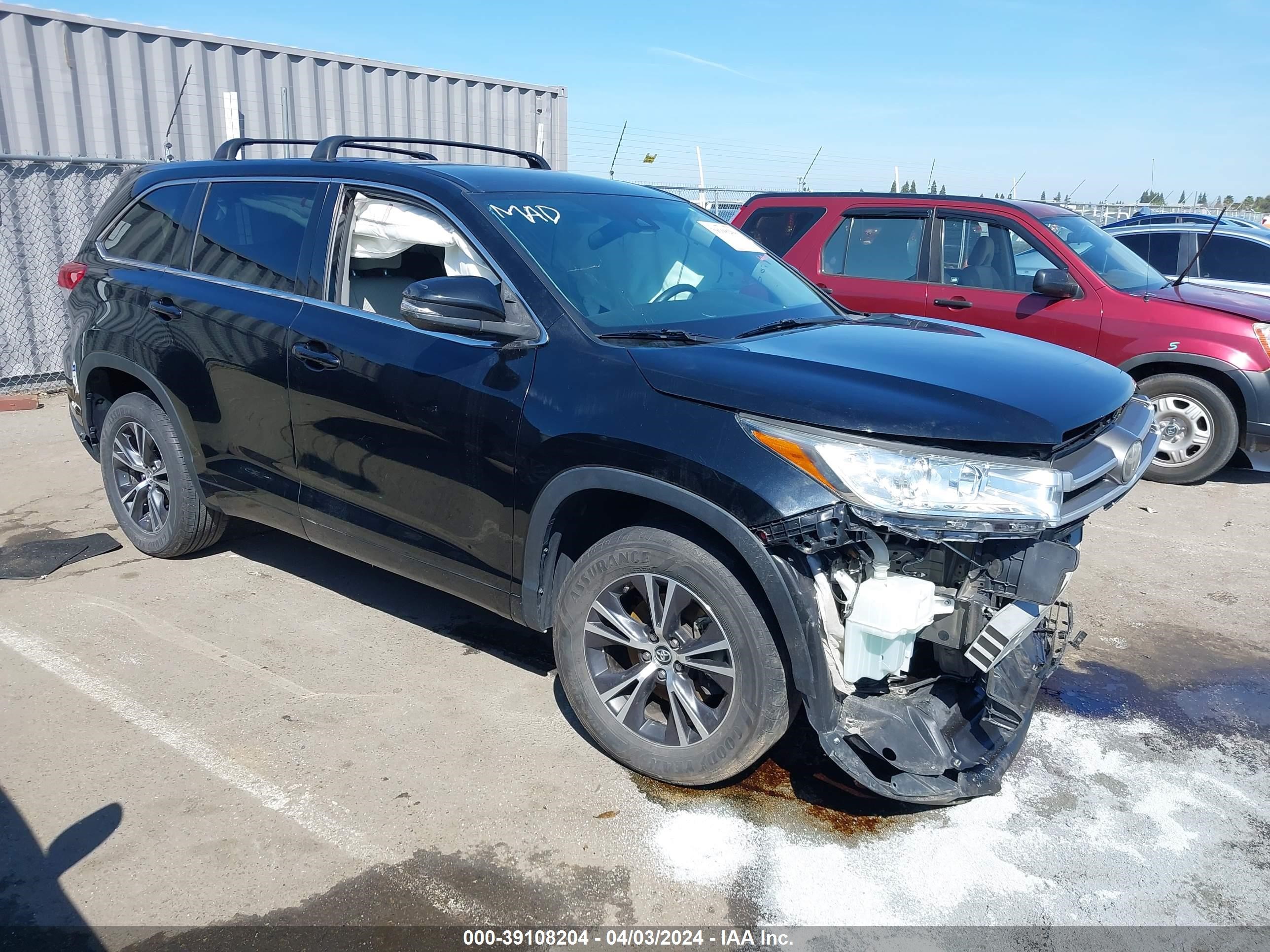 toyota highlander 2018 5tdzzrfh7js250736