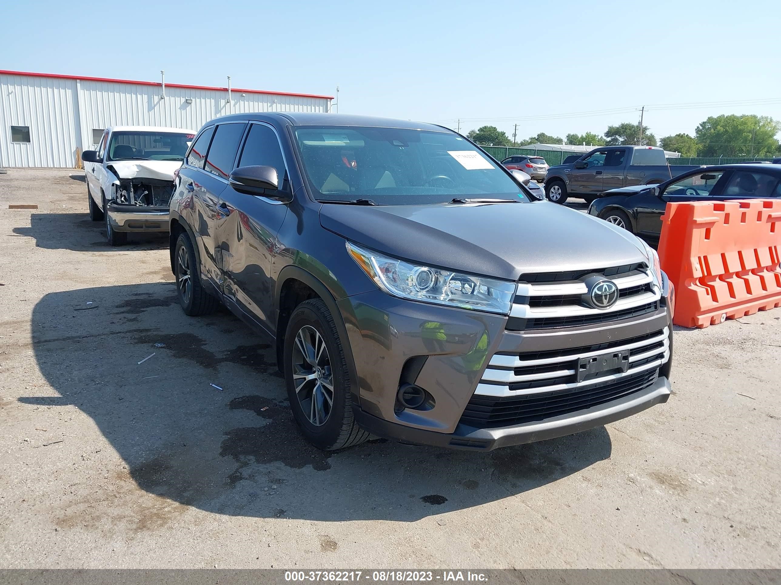 toyota highlander 2017 5tdzzrfh9hs198164