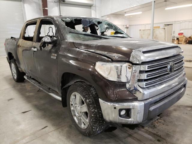 toyota tundra cre 2018 5tfaw5f15jx776035