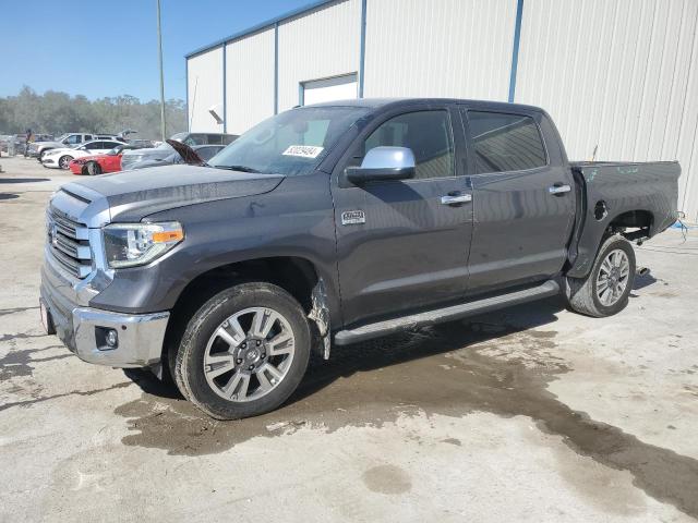 toyota tundra cre 2018 5tfay5f15jx718663