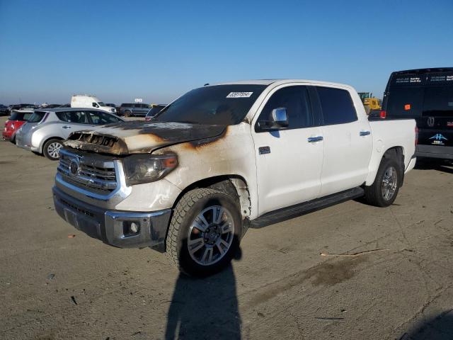 toyota tundra cre 2017 5tfay5f16hx660668